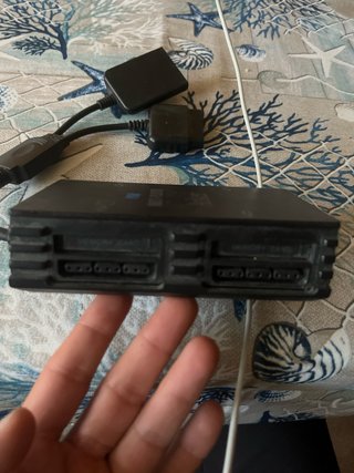 Multitap PS2 + Tarjeta Memoria Sony