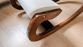 Silla ergonómica madera y tela beige