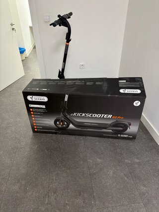 Patinete Eléctrico Ninebot E2 PRO. Cargador inclui