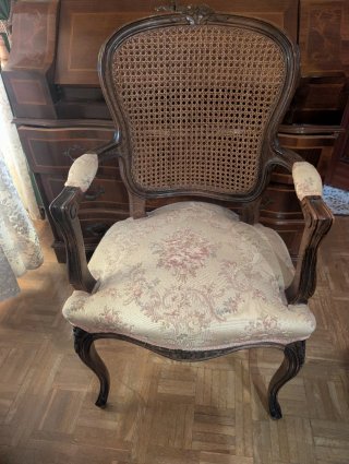 Conjunto 6 sillas y 2 sillones madera