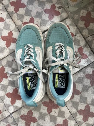 Vans VR3 CUSH Talla 38.5 Beige/Verde, cómodas.