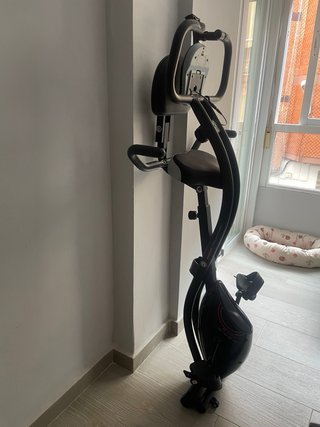 Bicicleta Estática BH Fitness B1500 Plegable