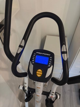 Bicicleta Elíptica Blanca y Negra