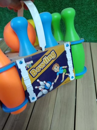Divertido set de bolos para niños pequeños