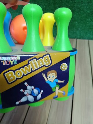 Divertido set de bolos para niños pequeños