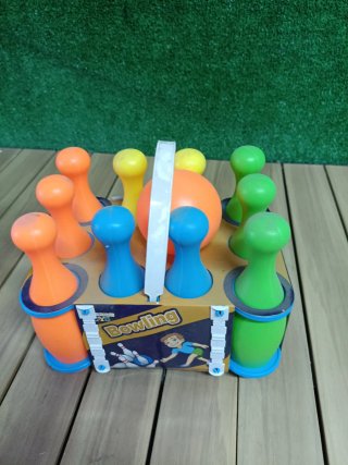 Divertido set de bolos para niños pequeños