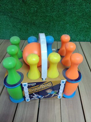 Divertido set de bolos para niños pequeños