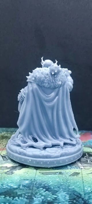 Figura Lord Ogro con Hacha y Cuchillo