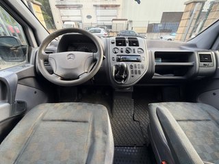 Mercedes-Benz Vito (9 plazas)