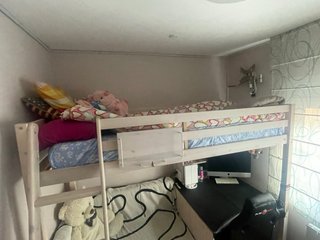 Cama alta Flexa madera blanca