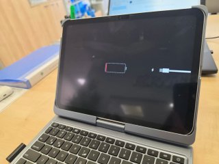iPad A16 Plata Teclado y Trackpad