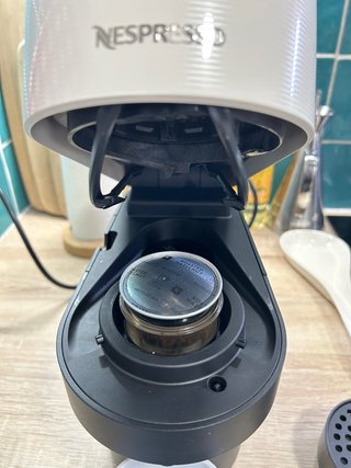 Cafetera Nespresso Vertuo Pop Blanca