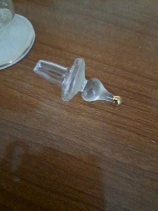 Tintero de cristal con pluma
