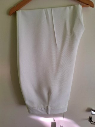 Pantalón vestir blanco Primark talla 48