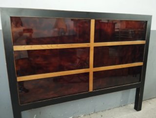 Cabecero de madera y cristal