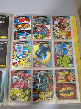 Álbum Panini Marvel Versus Trading Cards