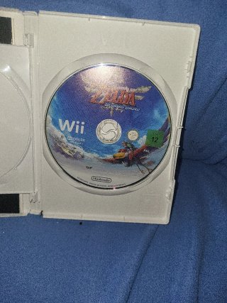 Juego Wii Zelda Skyward Sword + CD