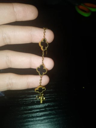 Pulsera trébol de colores verde y megro