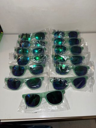 Pack 14 Gafas de Sol sin estrenar UV400