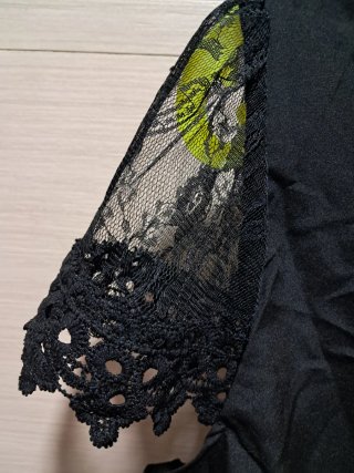 Blusa Negra Encaje SHEIN (Talla XL/1XL)