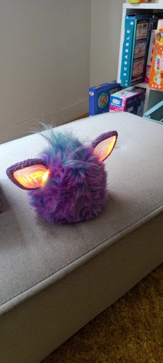 Furby Morado y Azul Juguete Interactivo