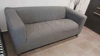 Sofá gris Ikea