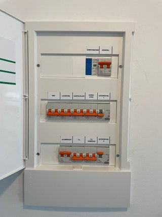 ⚡ ELECTRICISTA EN VALENCIA – URGENCIAS ⚡