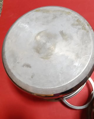 Pentola con scolapasta in metallo