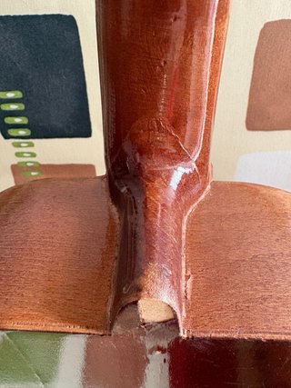 Antigua guitarra para restaurar