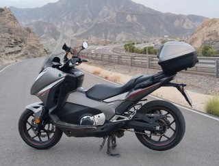 Honda Integra 750 S
