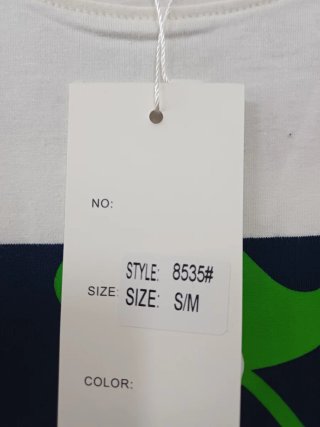 T-shirt Listras Azul e Branco