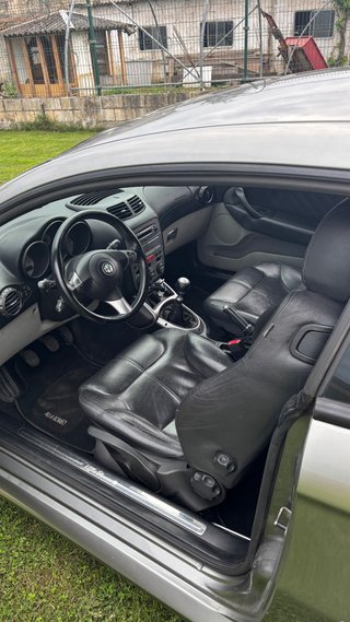 Alfa Romeo GT 1.9 JTD