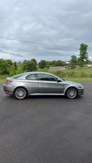 Alfa Romeo GT 1.9 JTD