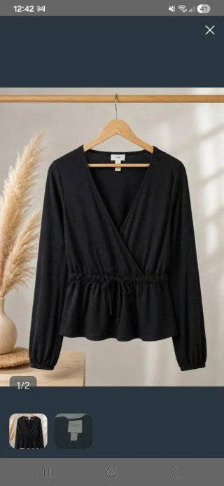 Camiseta H&M cruzada negra manga larga