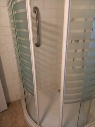 Mampara de ducha curva cristal y plástico