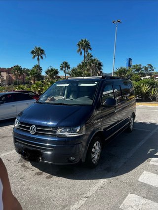 Volkswagen Caravelle 2012