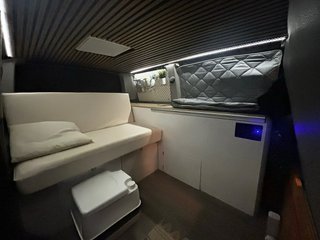 Volkswagen Caravelle 2012