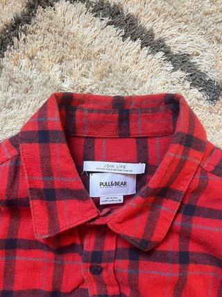 Camisa cuadros Pull&Bear roja y negra