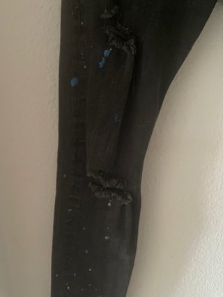 Pantalón Bershka negro pintado