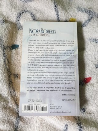 Libro Luz de la tormenta de Nora Roberts.
