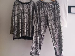 Conjunto plateado y negro talla única