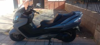 Suzuki Burgman 400 año 2016 kilómetros 51.658 ABS