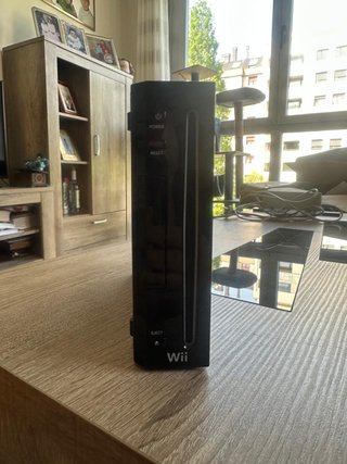 Lote Nintendo WII + Mandos y Juegos