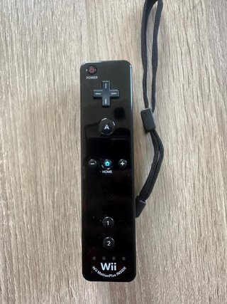 Lote Nintendo WII + Mandos y Juegos