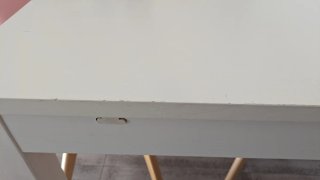 Mesa plegable blanca de madera