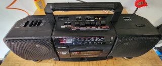 Sharp WQ-T238 Boombox Radio Cassette revisionato