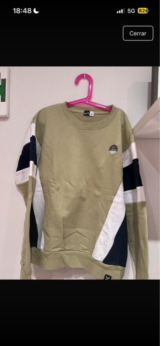 Sudadera deportiva verde y multicolor Talla M