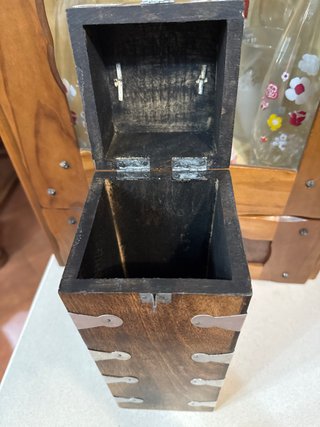 Caja para vino madera y acero