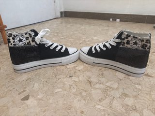 Converse All Star Negras Leopardo