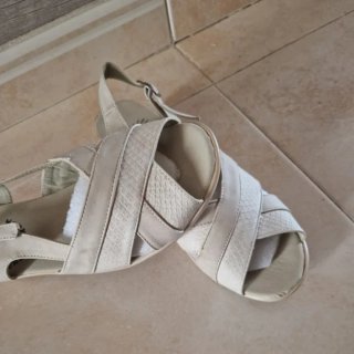 Sandalias Valtinellis Beige Mujer